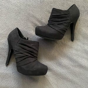 Women’s GUESS Ankle Booties 8